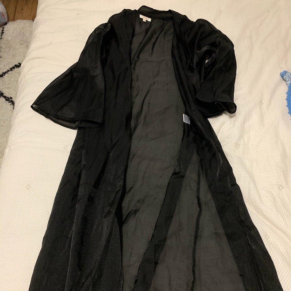 Black mesh kimono